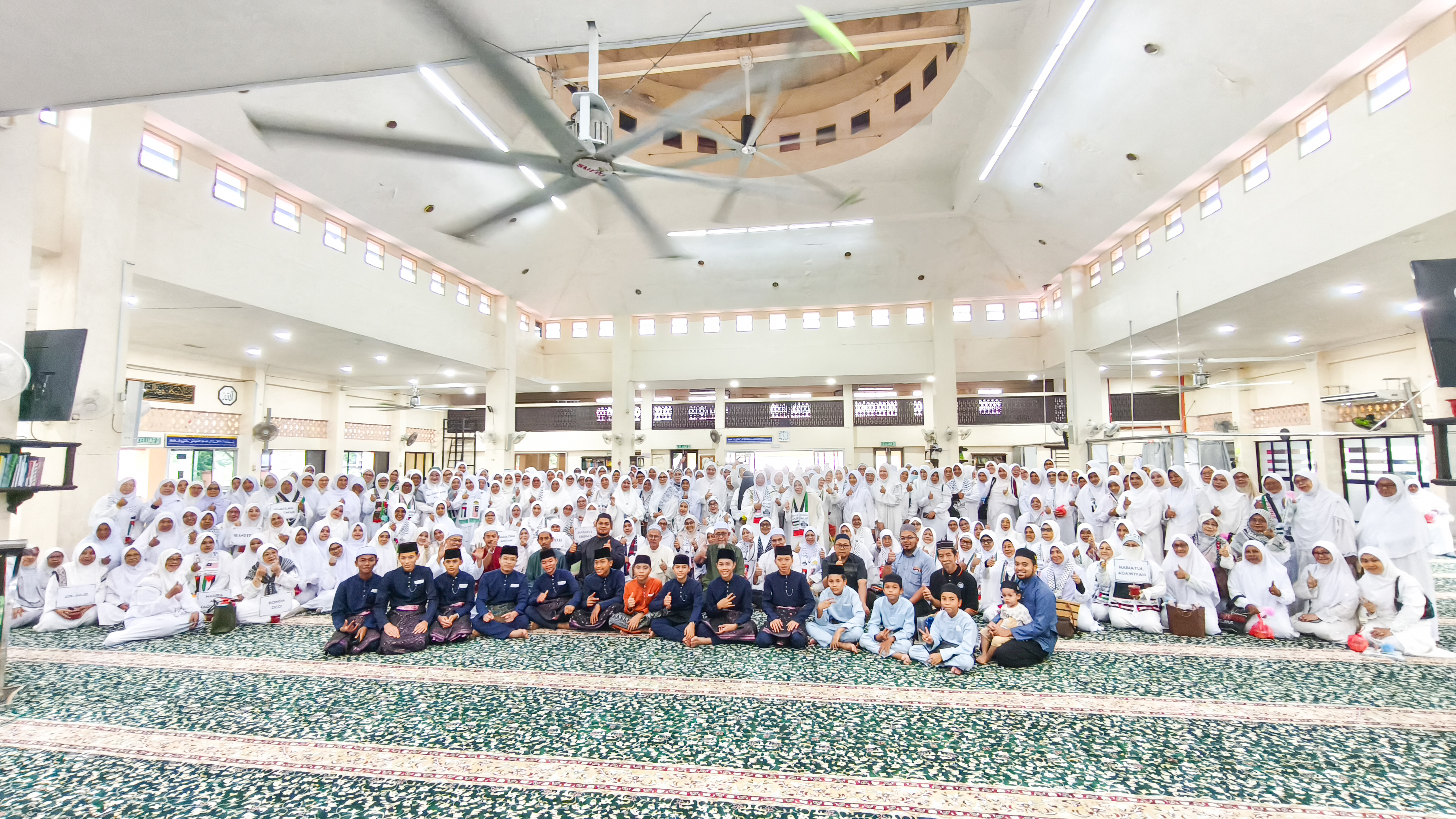 Majlis Khatam Al-Quran “Dungun Cinta Quran” Disambut Meriah