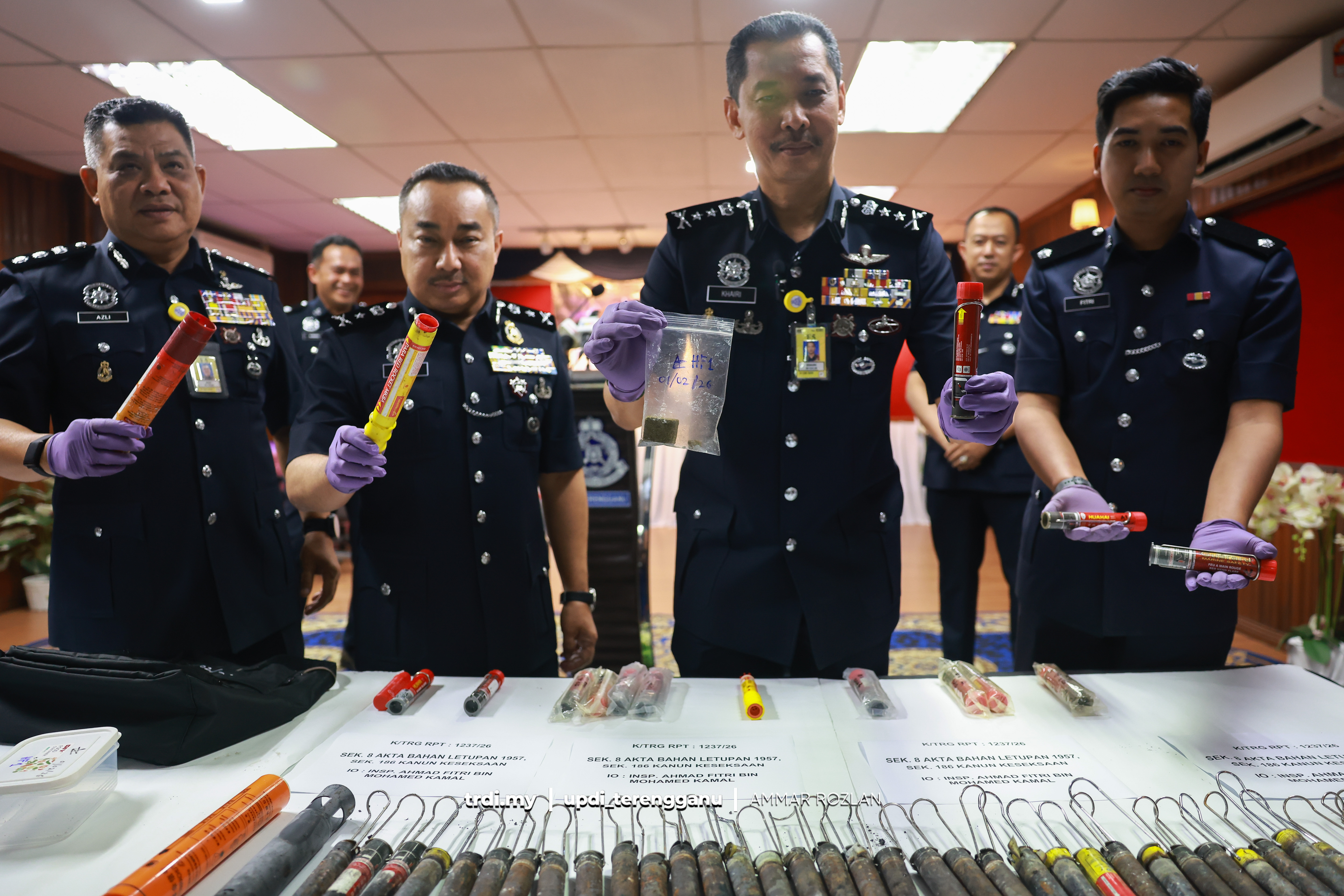 Polis Terengganu Tahan 33 Penyokong Selangor Miliki Suar, Dadah 