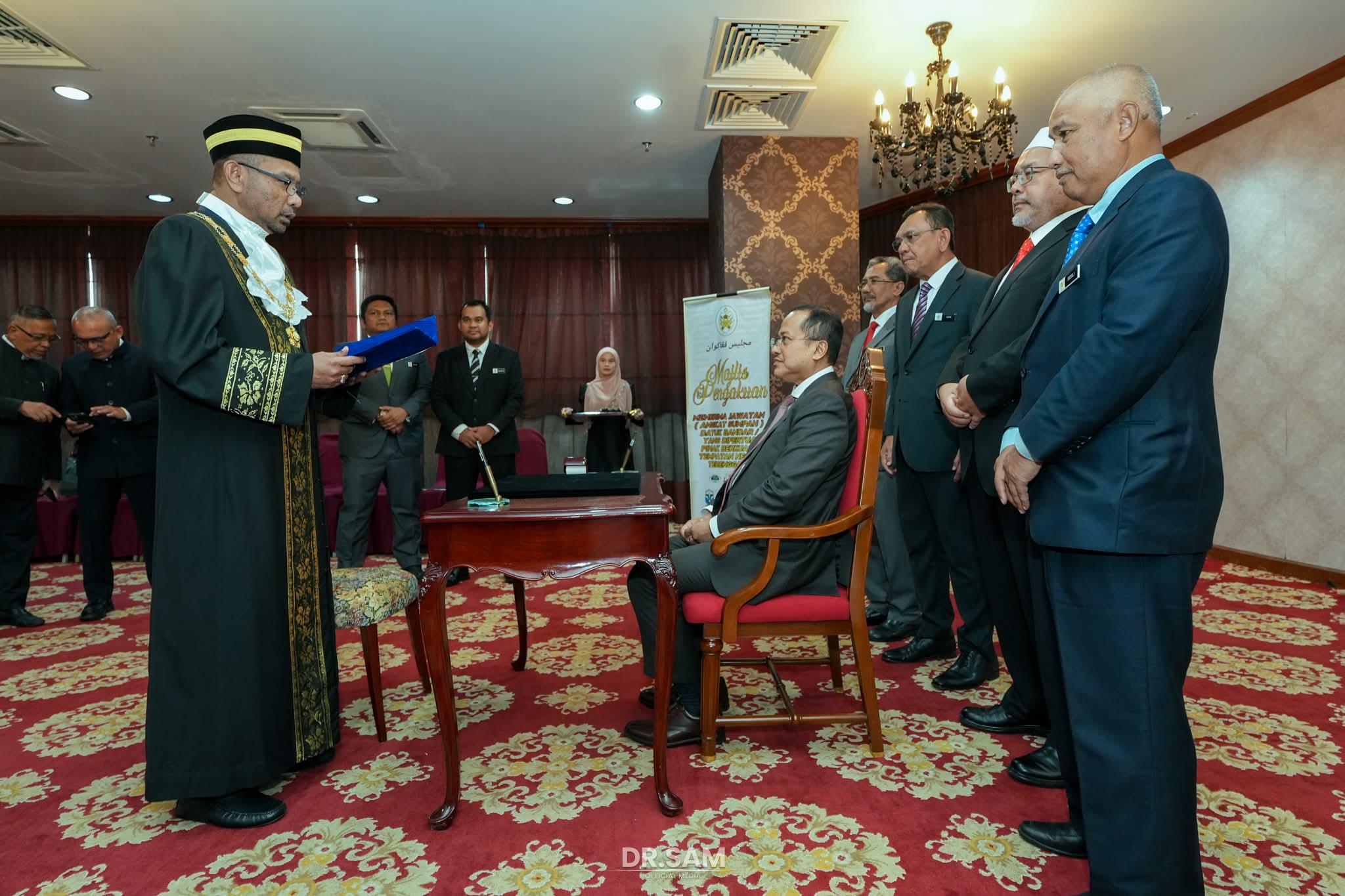 Datuk Bandar Ke-10 Kuala Terengganu Angkat Sumpah Jawatan