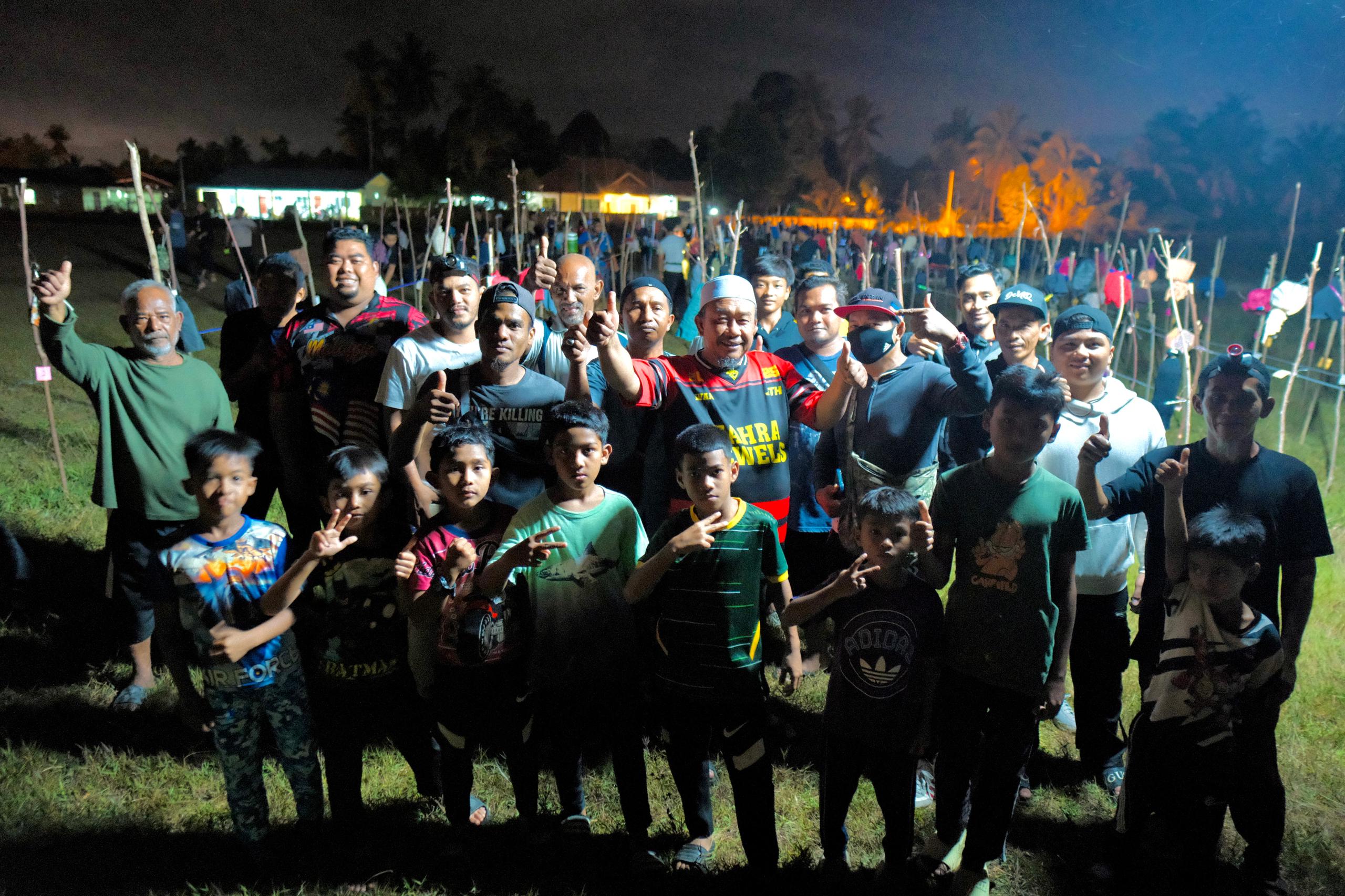 Bunyi Belalang Krek Angkat Warisan Tradisi Kampung