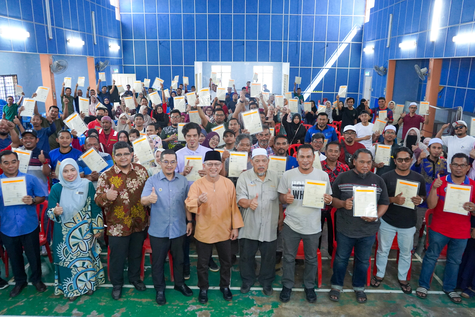 154 Rakyat DUN Kijal Terima Geran Hak Milik Tanah