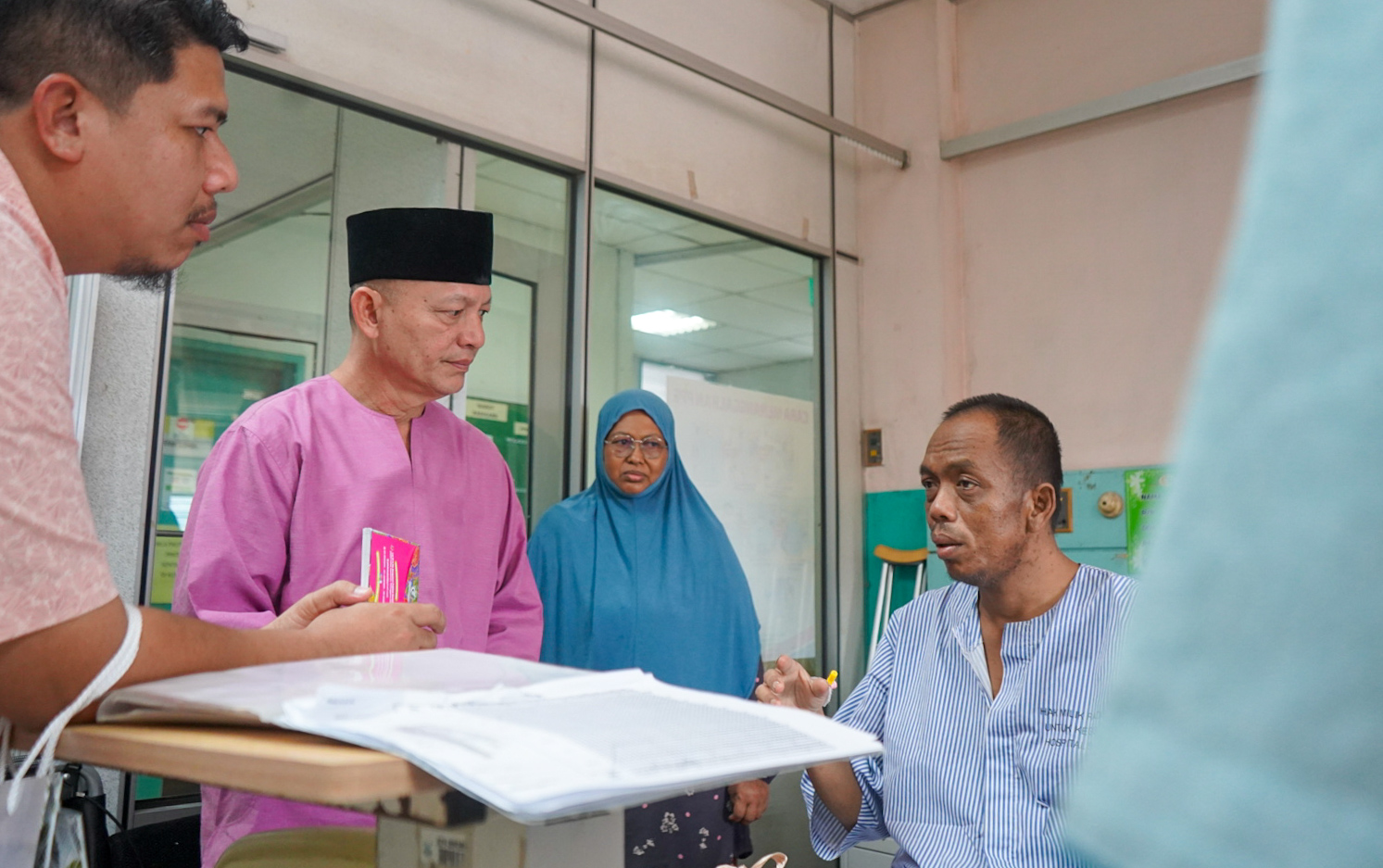Di Sebalik Dinding Hospital, Raya Tetap Bermakna