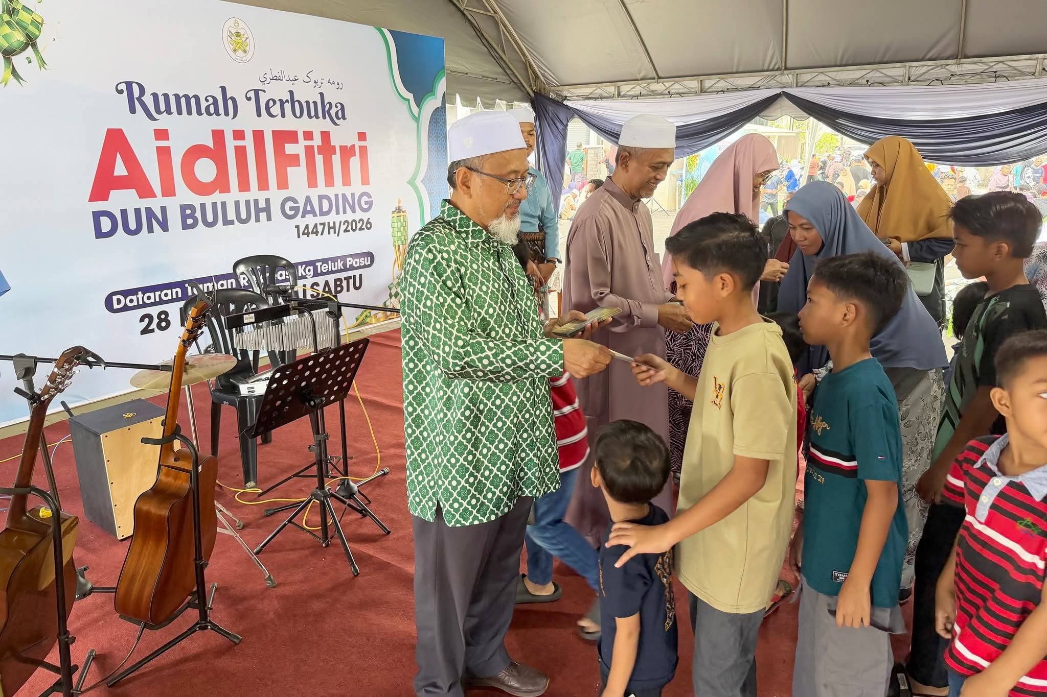 Adakan Sidang khas Parlimen Isu Kenaikan Harga Minyak