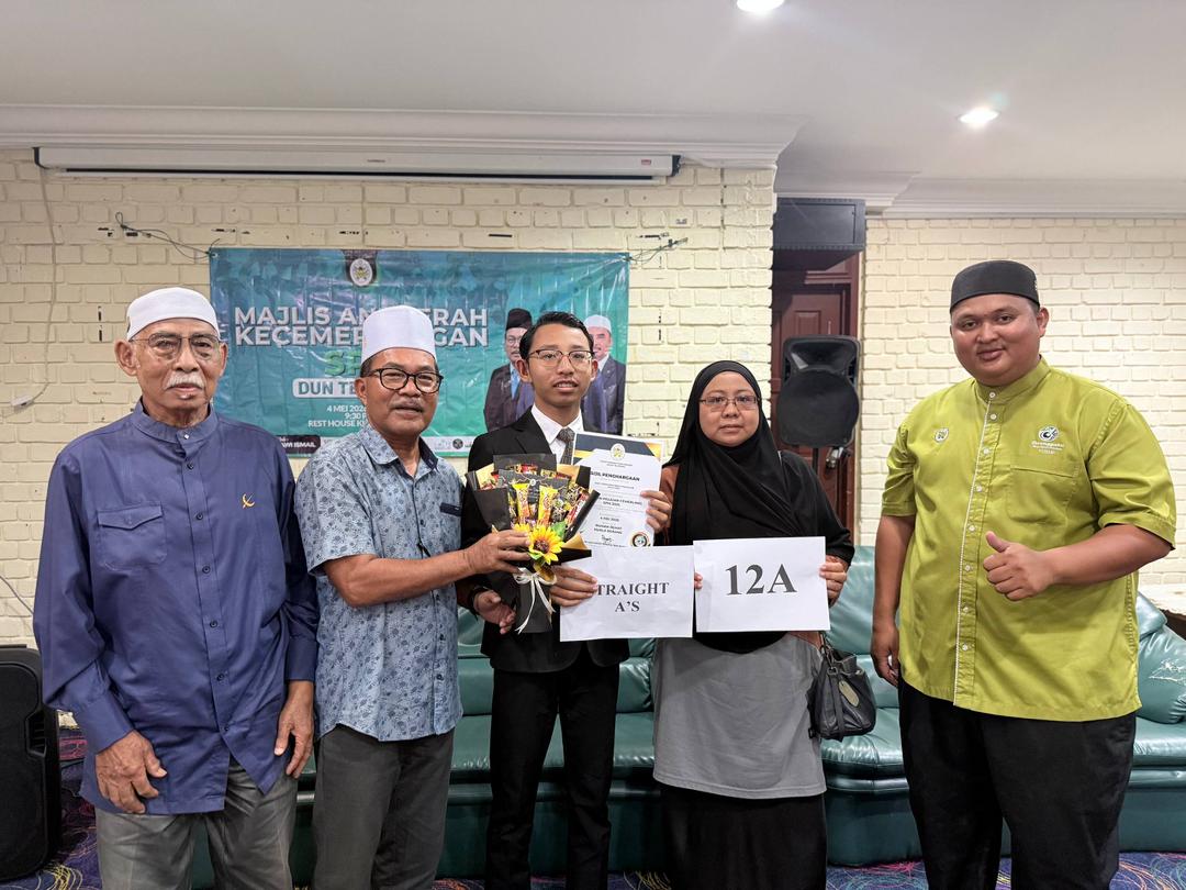 Insentif untuk 63 Pelajar Cemerlang SPM DUN Telemong