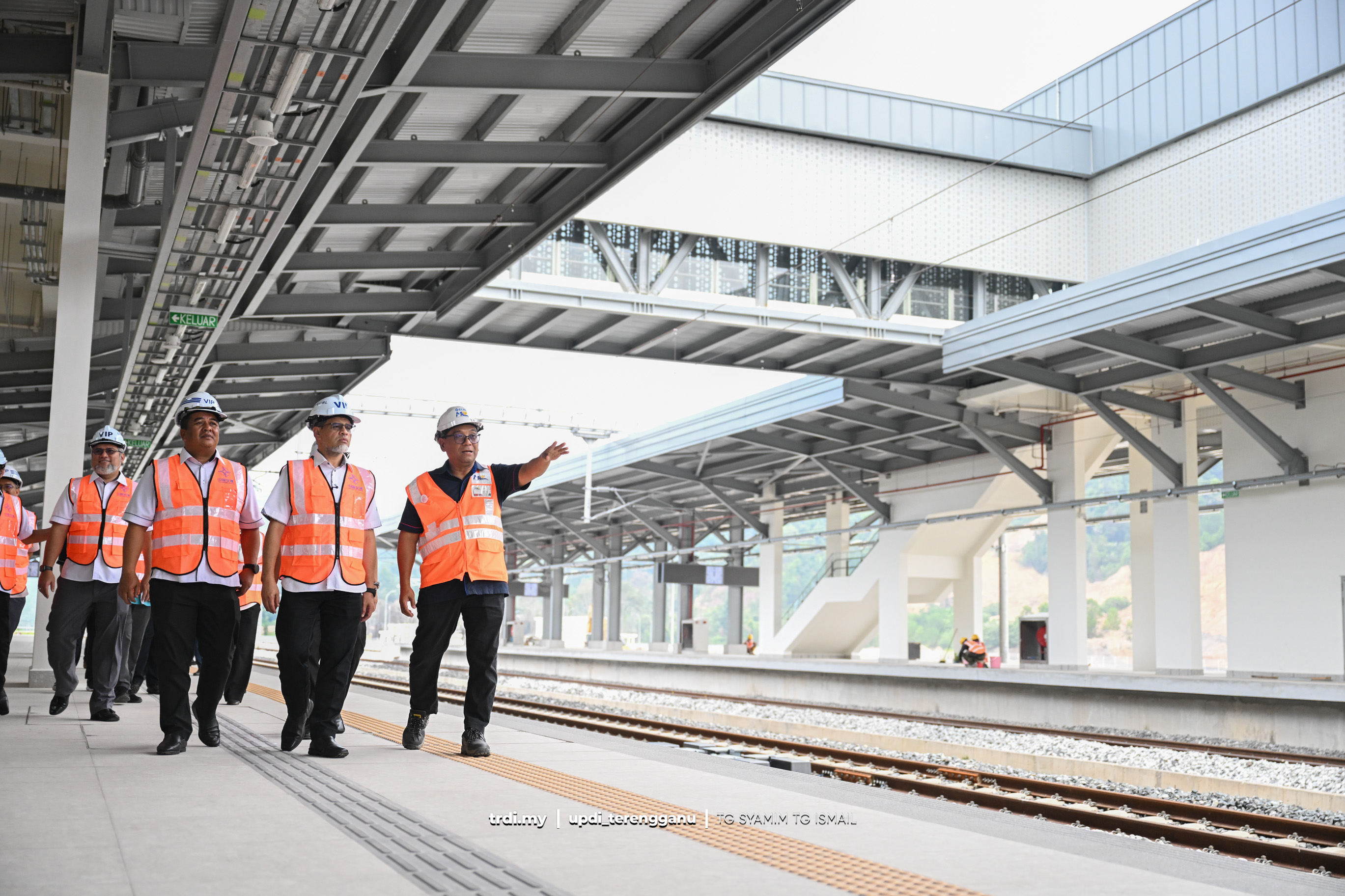 ECRL Tawar Laluan Ekspres dan Transit