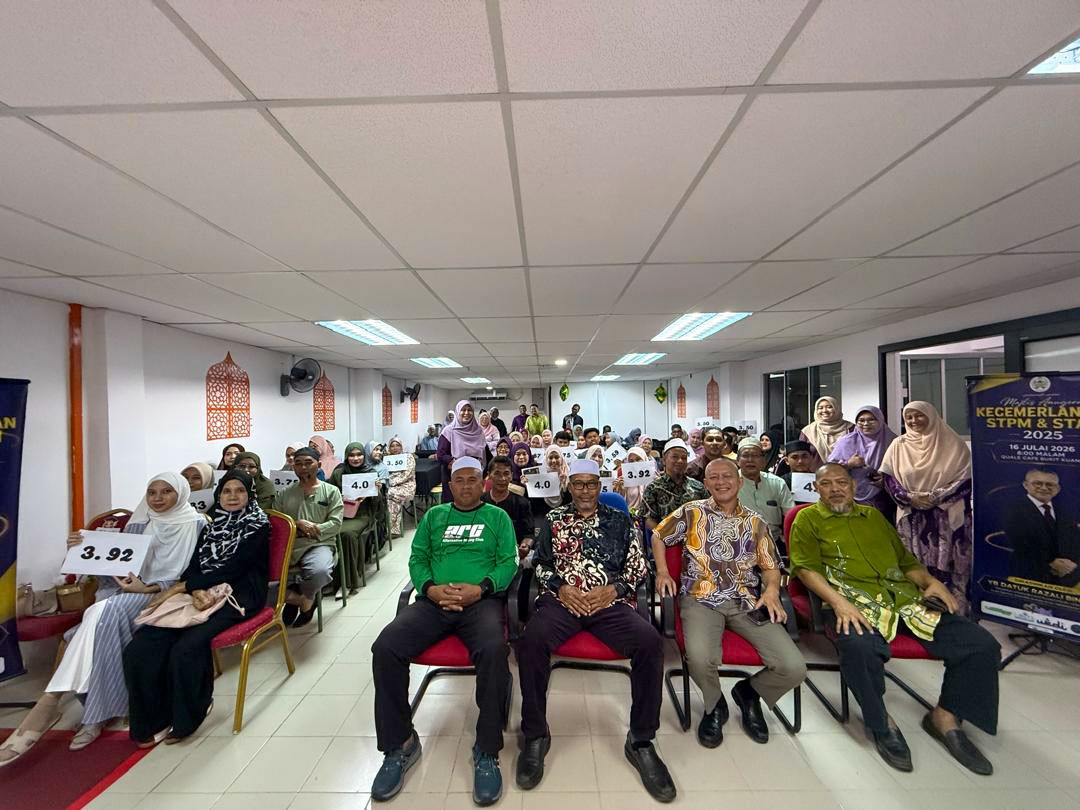 25 Pelajar DUN Kijal Terima Anugerah Kecemerlangan STPM dan STAM 