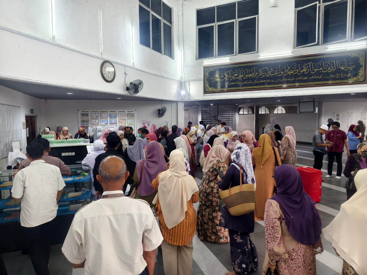 'Anxiety' Buatkan 200 Orang Berhimpun di Masjid Ladang