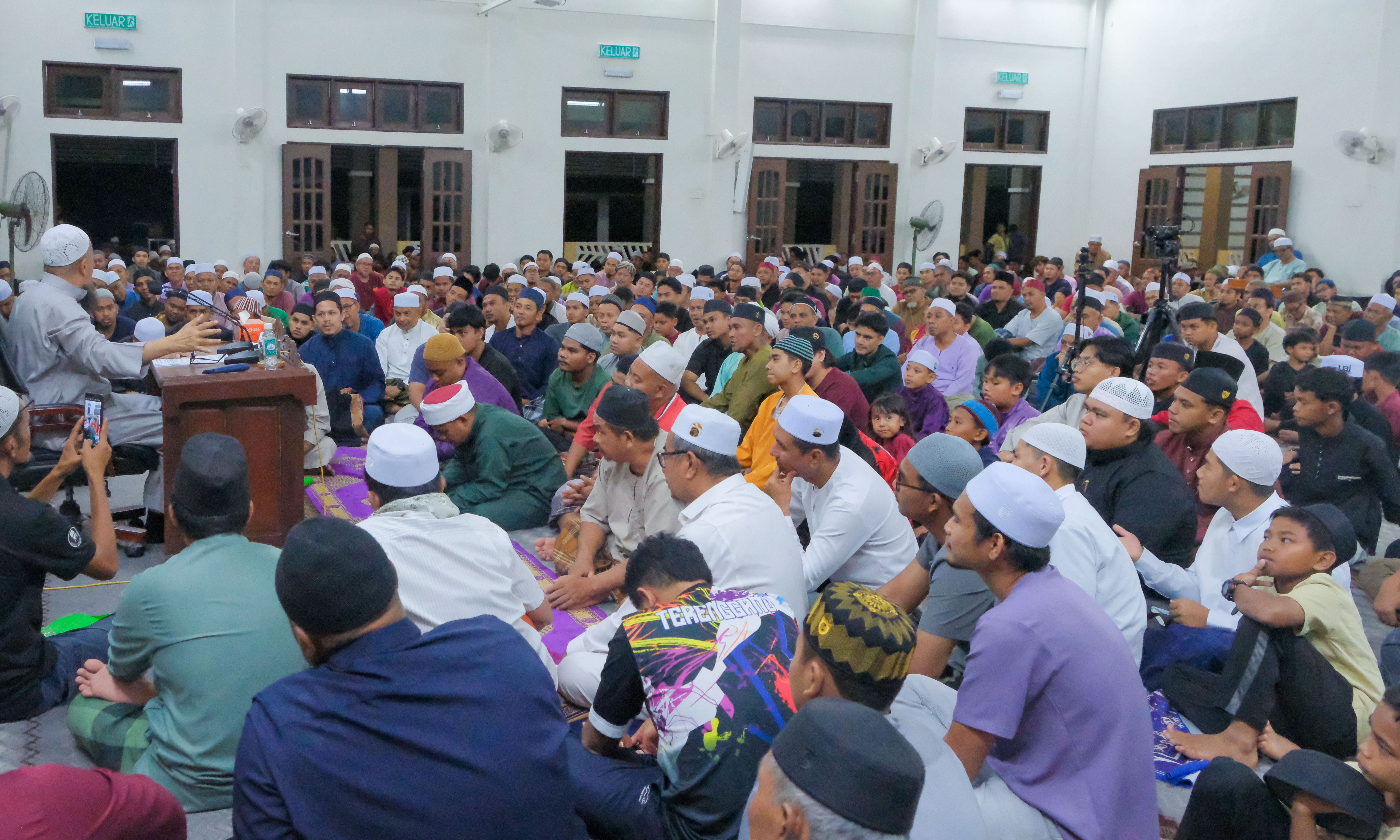Walaupun Hujan, Warga Besut dan Setiu Tetap Membanjiri Majlis Ilmu UAI di Jabi