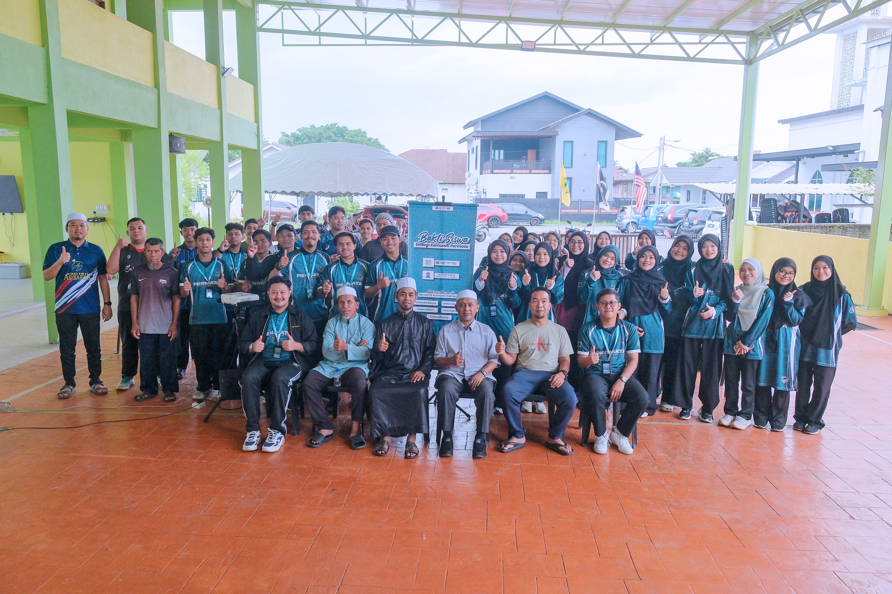 Bakti Siswa Medan Mahasiswa Terjemah ilmu Dalam Masyarakat