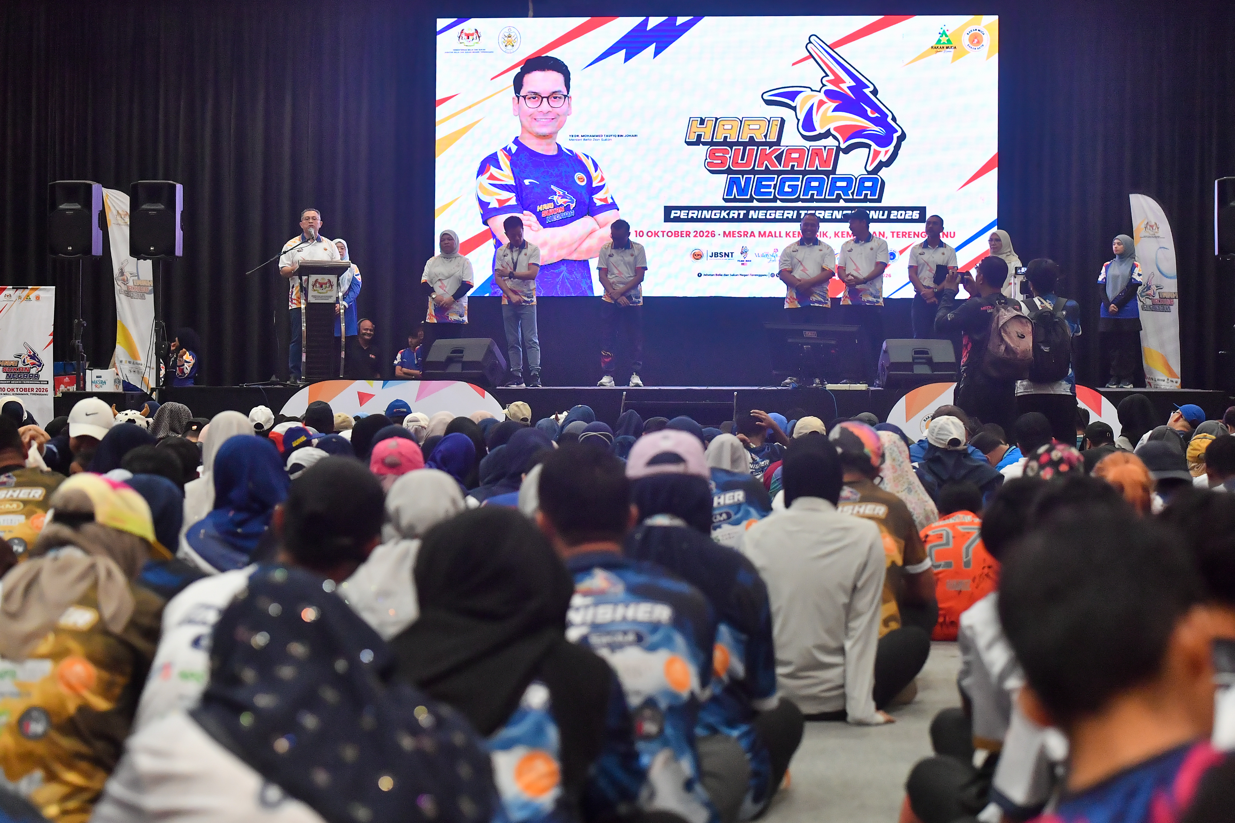 2,000 Peserta Sertai Larian, Brisk Walk Hari Sukan Negara Terengganu