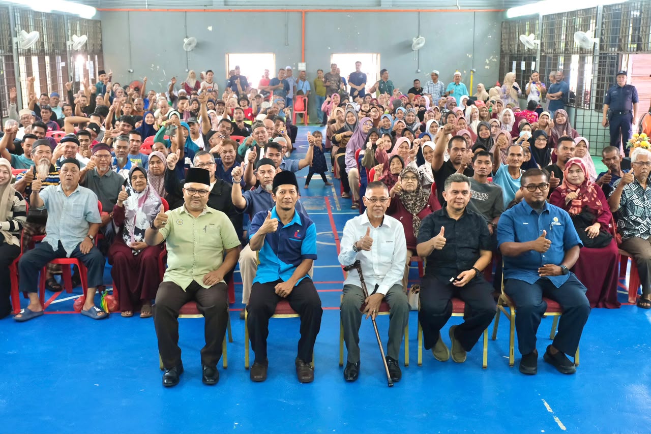 493 Mangsa Banjir DUN Air Putih Terima Bantuan RM250 Seorang