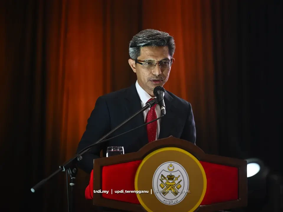 Politik Simplistik Merosakkan Persekutuan Malaysia