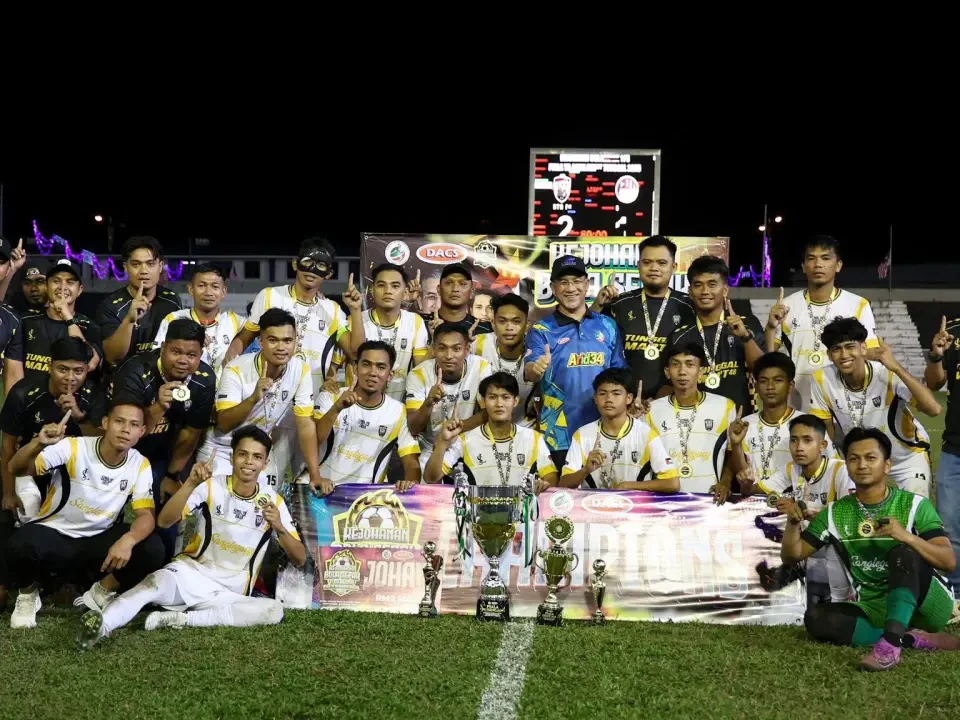 BTR FC Kekalkan Kejuaraan, Rangkul Piala YB ADUN Bukit Tunggal