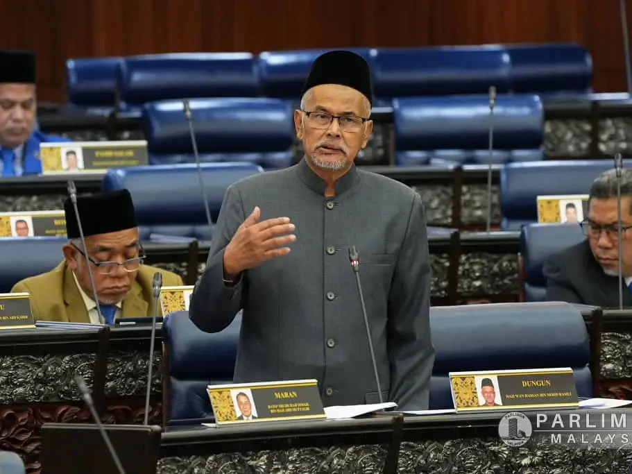 Ahli Parlimen Dungun Gesa Kerajaan Tarik Balik Kerjasama Starbucks