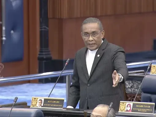 Ahli Parlimen Dedah Murid Tahun 4 Ditemui Tergantung Dengan Skaf Pengakap