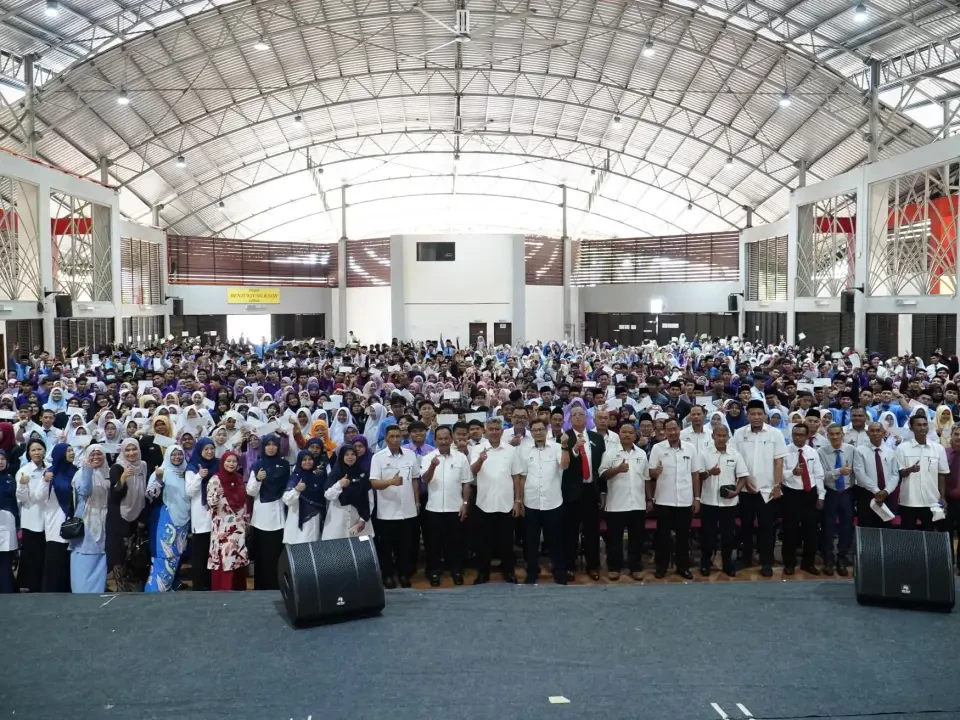 Calon Peperiksaan Awam Di Besut Terima Bantuan One-Off RM302,900