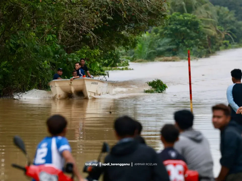 Tujuh Jalan di Terengganu Ditutup Sepenuhnya Akibat Banjir
