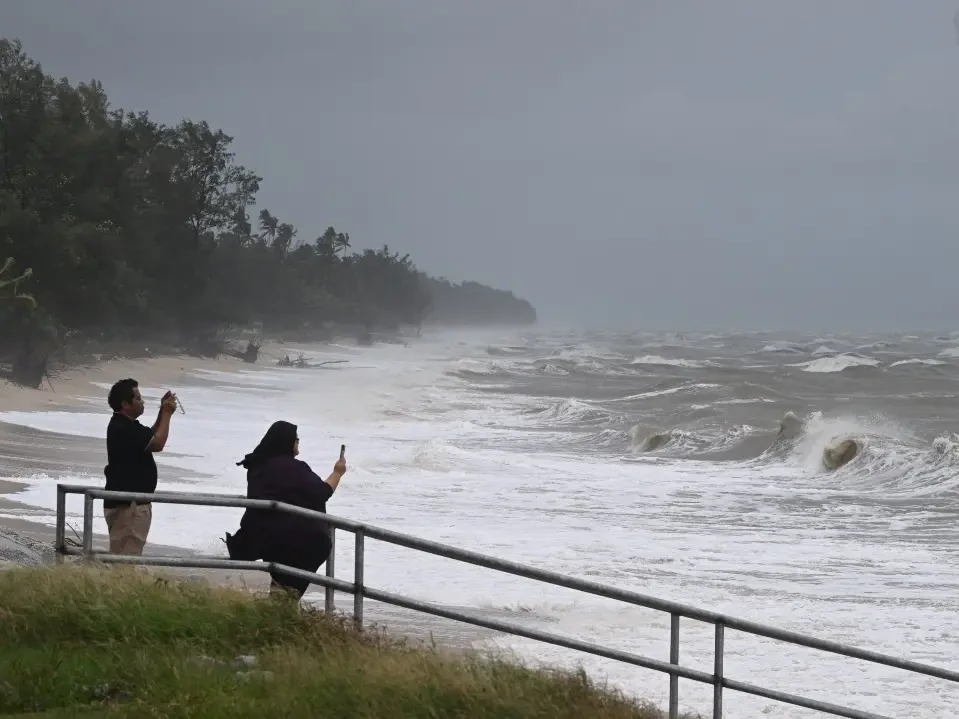 Lekukan Tropika dikesan di Dungun – MetMalaysia