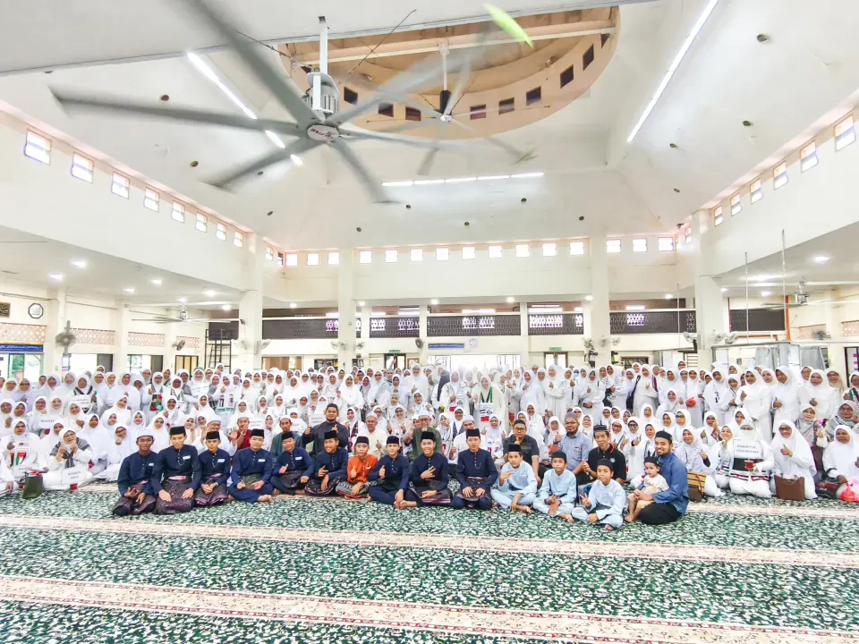 Majlis Khatam Al-Quran “Dungun Cinta Quran” Disambut Meriah