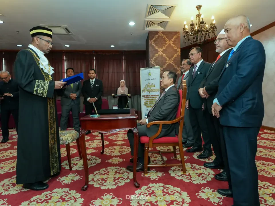 Datuk Bandar Ke-10 Kuala Terengganu Angkat Sumpah Jawatan