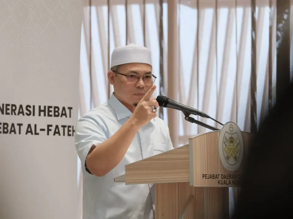 Kepimpinan Adalah Khidmat, Bukan Kuasa – Hishamuddin