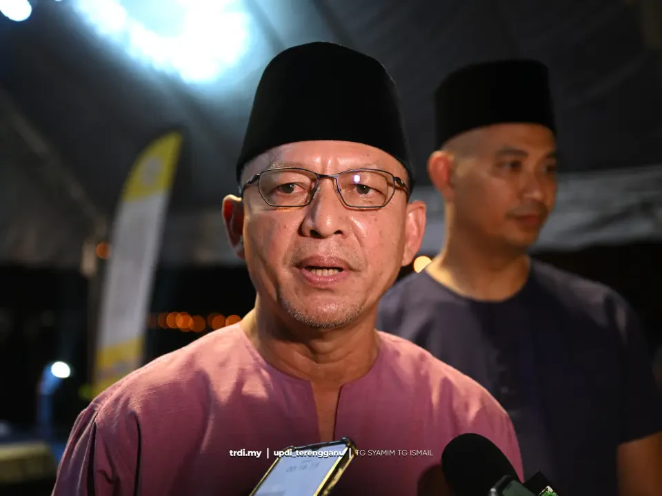 Razali Cadang Radzi Jadi Ketua Pembangkang 