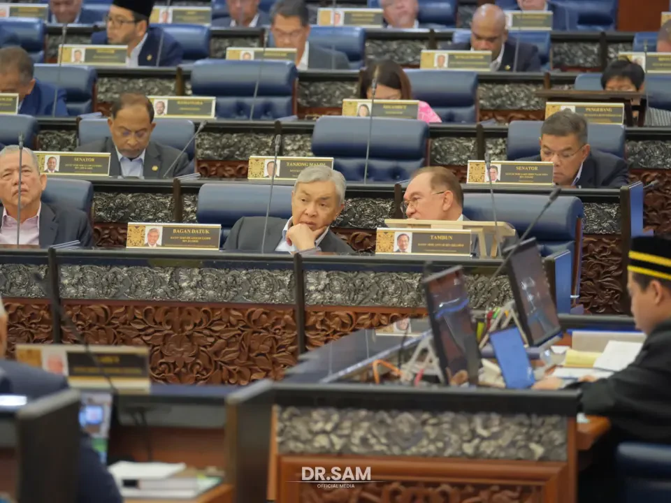 RUU Had Tempoh PM Kalah Undi: Salahkan Pembangkang Tindakan Tidak Matang, Kata Penganalisis