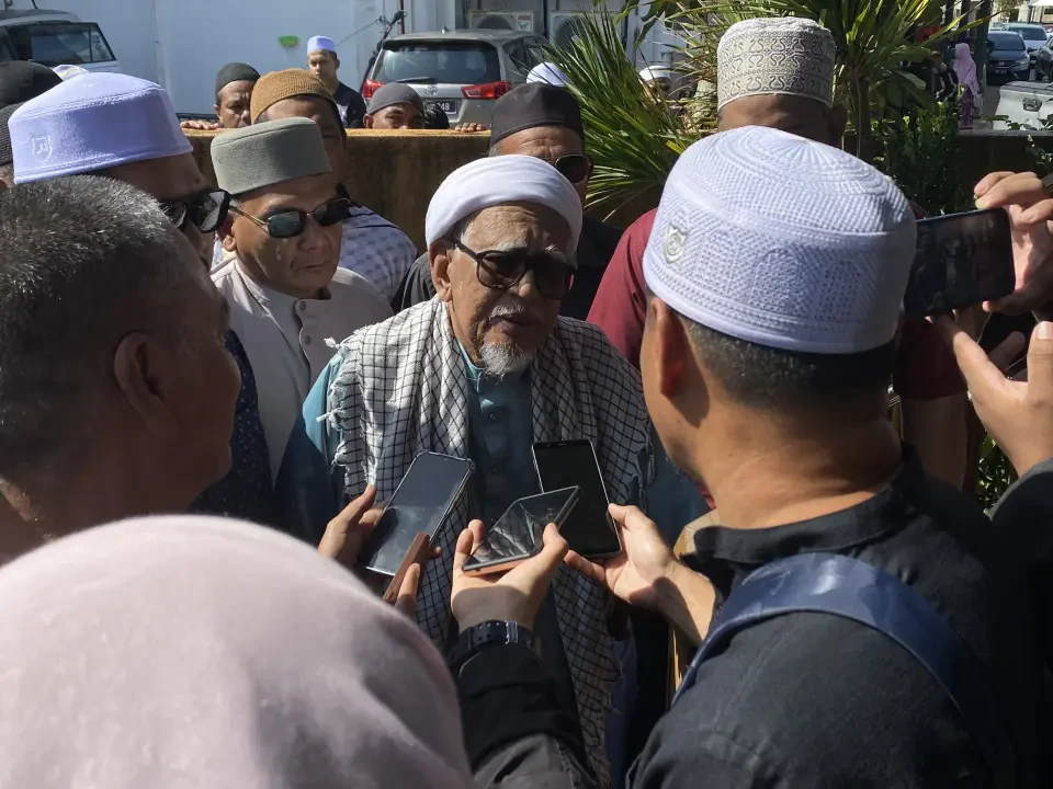 Calon Ketua Pembangkang Ditentukan Ahli Parlimen Bersama Parti