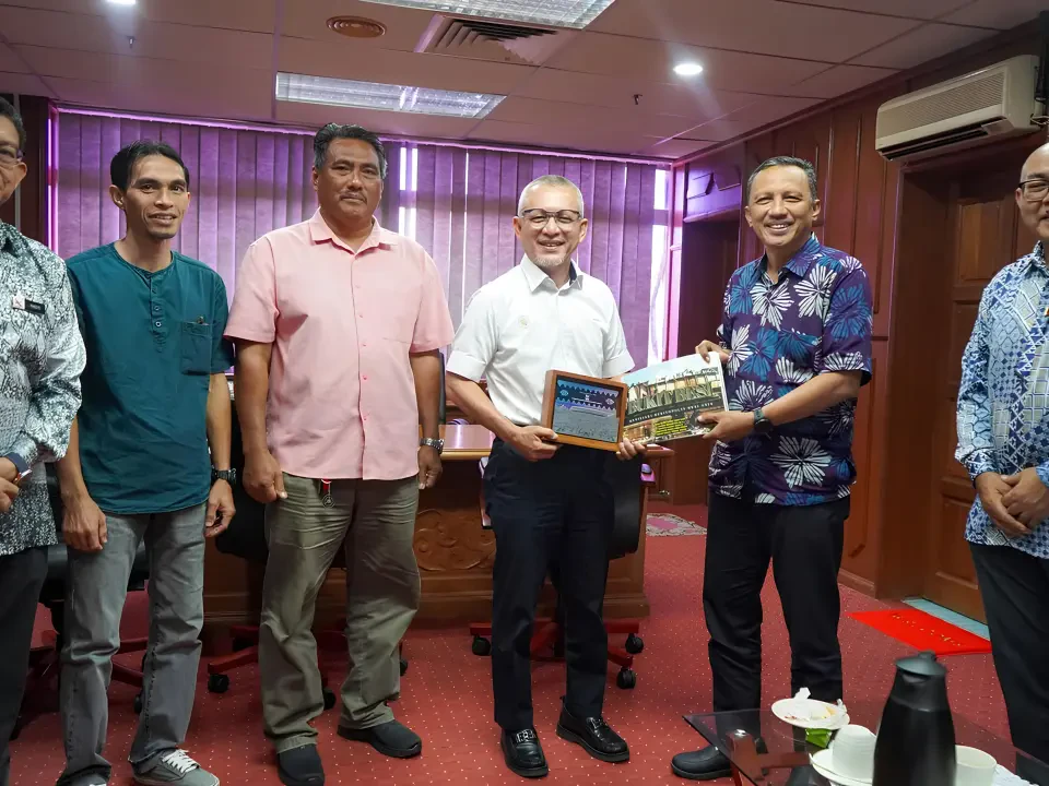 Kerajaan Negeri dan KETENGAH Jalin Kerjasama Majukan Tasik Kenyir