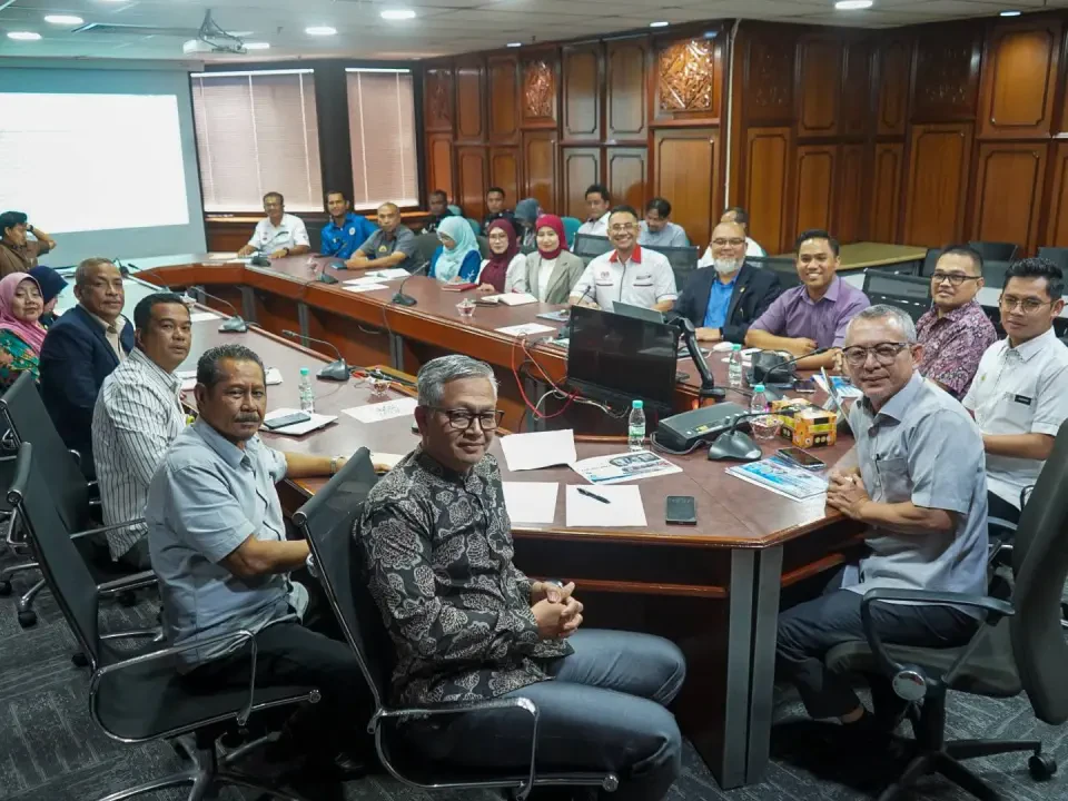 Terengganu Rancang Anjur Kejohanan Bot Laju Bertaraf Dunia 'Musim Tengkujuh'