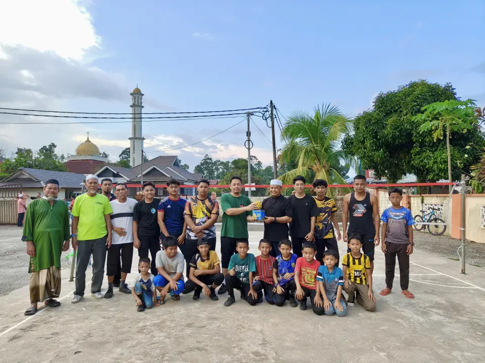 Semarak Sukan Anak Muda Kampung Gong Pasir, ADUN Jabi Sumbang Peralatan Sepak Takraw