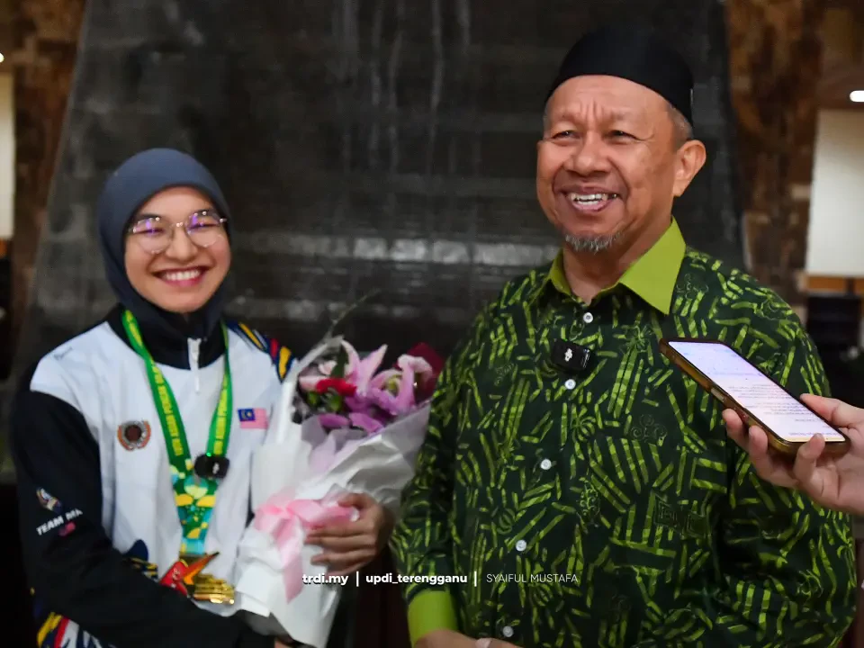 Anak Muda Ajil Raih Emas Asia, Harumkan Nama Terengganu Dan Malaysia