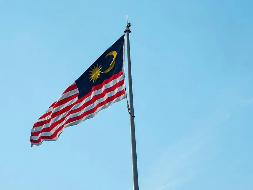 Bulan, Bintang Tercabut Akibat Ribut, Bendera Sudah Diganti Sabtu Lalu – Datuk Bandar