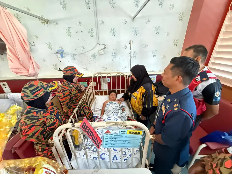 Bomba Ziarah Kanak-Kanak Cedera Dalam Insiden Perarakan Merdeka