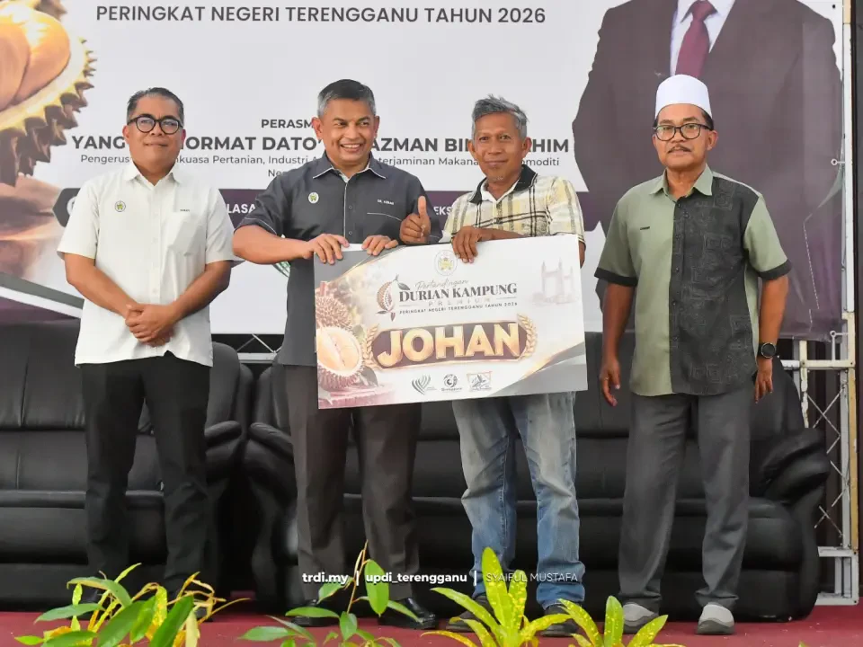 Anak Gondang ‘Pikat’ Juri, Pekebun Marang Rangkul Johan Durian Kampung Premium