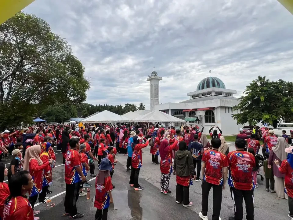 Funwalk Merdeka Lestari Semai Budaya Hidup Sihat