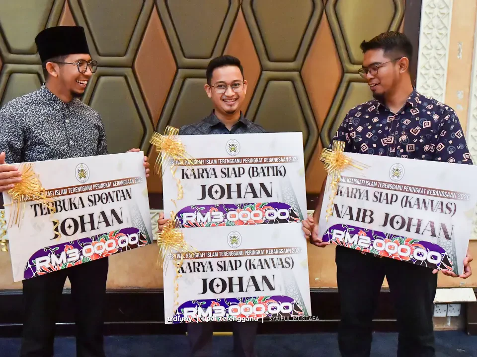 Anak Bukit Payong Rangkul Dua Gelaran Johan Seni Khat